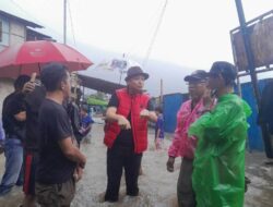 Reza Rumambi Gerak Cepat Bantu Korban Banjir di Manado