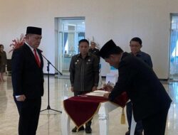 Johnny Suak Resmi Pimpin Kesbangpol Sulut