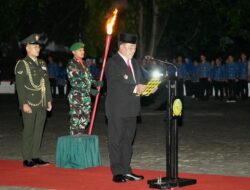 Gubernur Yulius Selvanus Pimpin Apel Kehormatan dan Renungan Suci di TMP Kairagi