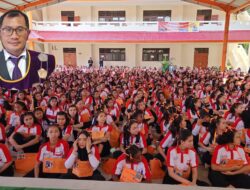 Dekan Liando Berbagi 6 Langkah Jadi Pemimpin di Hadapan Mahasiswa Baru Fisip Unsrat