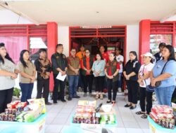 Warga Terdampak Bencana di Kakas Dapat Sentuhan Langsung dari Wabup Vanda Sarundajang
