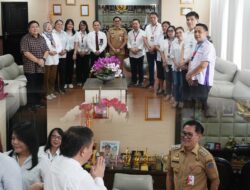 Sinergi Kampus dan Pemerintah, Joune Ganda Didapuk Ketua Dies Natalis FEB Unsrat