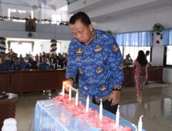 Robby Dondokambey dan Ketua TP-PKK Hadiri Safari Natal di GMIM Petra Sawangan