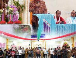 Safari Natal Pemerintah Kota Manado: Wawali Sualang Ingatkan Warga Rayakan Natal dengan Kasih