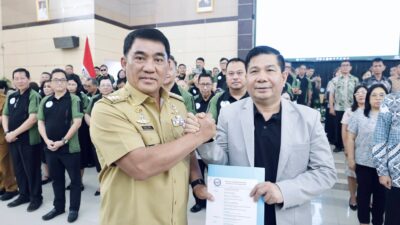 Gubernur Yulius Selvanus Hadiri Pelantikan Panitia Paskah Nasional oleh BPMS GMIM di Wisma Negara