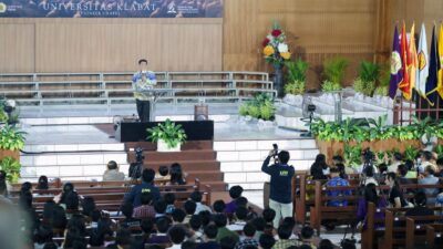 Gubernur Yulius Selvanus Ajak Mahasiswa Universitas Klabat Jadi Generasi Inovatif dan Berdaya Saing