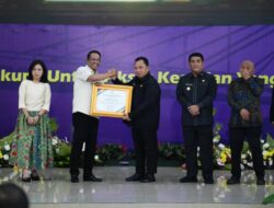 Dukung Posbankum hingga Desa, Bupati Minahasa Robby Dondokambey Digganjar Penghargaan dari Supratman Andi Agtas