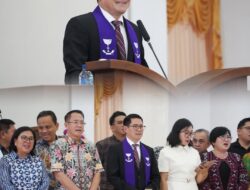 Bupati Joune Ganda Lanjutkan Pelayanan, Letakkan Batu Pertama Aula GMIM Eben Haezer Suwaan