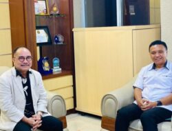 Diskusi Kebangsaan di Kejati Sulut, Firman Jaya Daeli Bertemu Jacob Hendrik Pattipeilohy