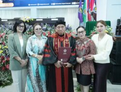 Raih Doktor Cum Laude di Unima, Bupati Robby Dondokambey Tegaskan Komitmen Tingkatkan SDM Minahasa