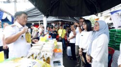 Pantau Harga Pangan, Yulius Selvanus Tinjau Gerakan Pangan Murah di Sejumlah Daerah