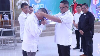 Buka ‘Minahasa Bermazmur 2026’, Sekwan Sulut Niklas Silangen Ajak Jemaat Perkokoh Iman