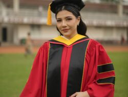 Resmi Sandang Gelar M.Sos dari UPH, Hillary Julia Tuwo Pertegas Kapasitas sebagai Tokoh Perempuan Muda Inspiratif Sulut