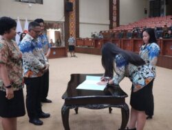 William Silangen Pimpin Sertijab Kasubag Administrasi Kesekretariatan DPRD Sulut