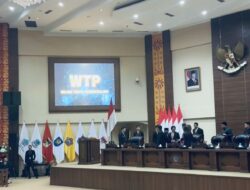 Gelar Paripurna, DPRD dan Gubernur Yulius Selvanus Terima LHP BPK LKPD 2025