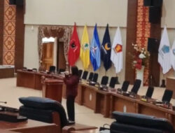 Pimpinan dan Anggota DPRD Sulut Gelar Ibadah Rutin Bersama Sekretariat dan Forum Wartawan DPRD