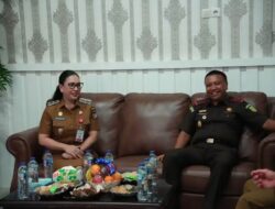 Vanda Sarundajang Hadiri Pelantikan DPD ASLINMAS Sulut di Auditorium Unsrat