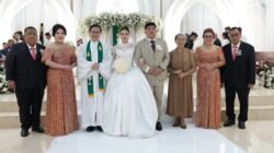 Zachary Pioh dan Sarah Dondokambey Mengikat Janji Suci di GMIM Petra Sawangan